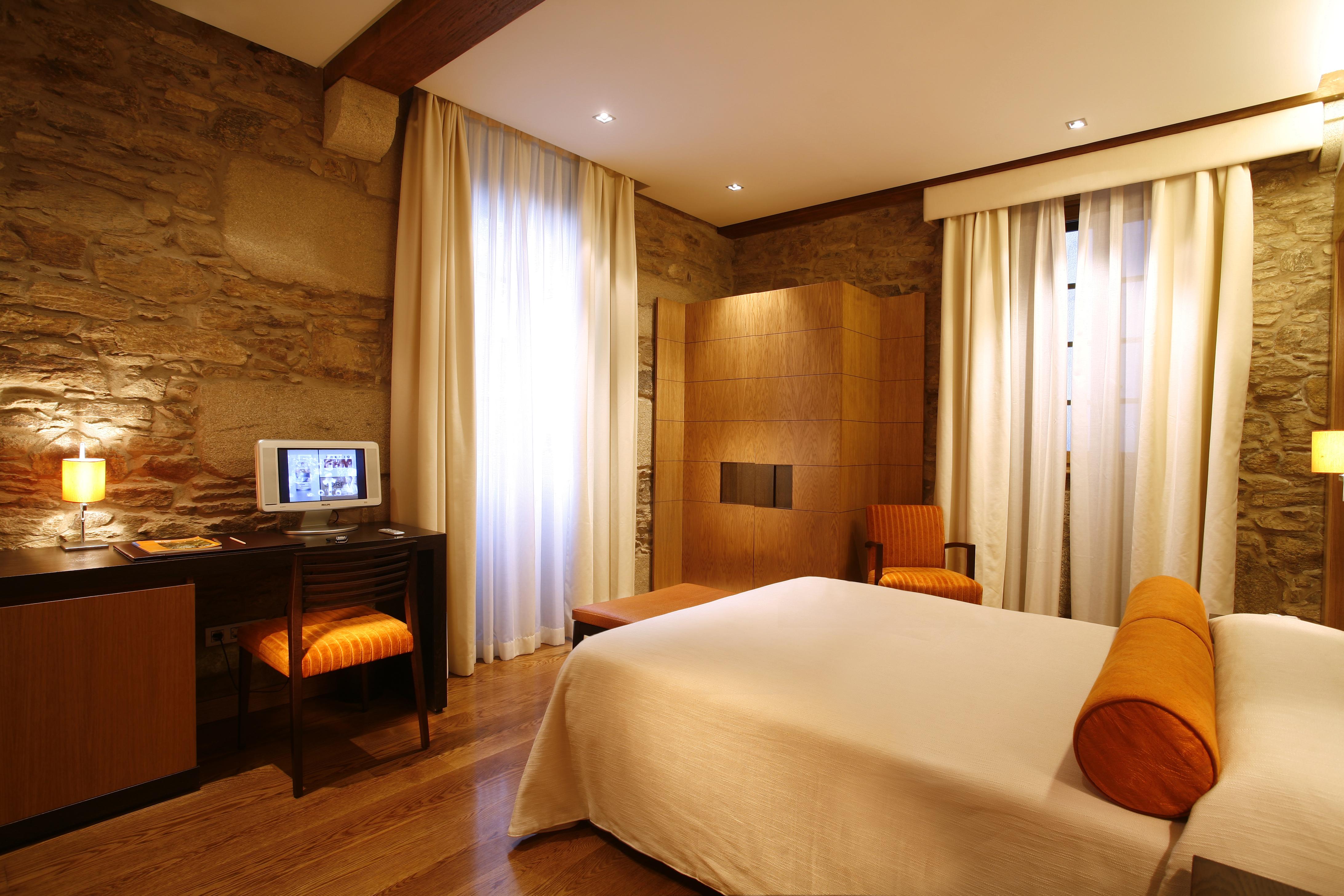 Hotel Altair Сантяго де Компостела Екстериор снимка