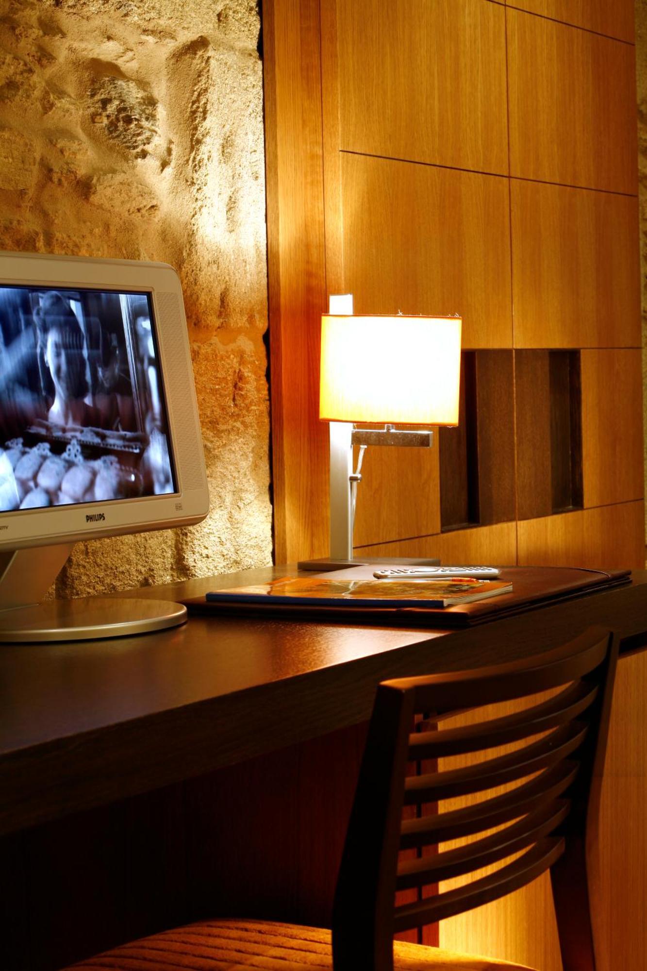 Hotel Altair Сантяго де Компостела Екстериор снимка